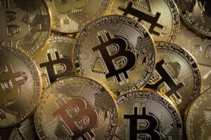 Nemt i gang med investering i Bitcoin